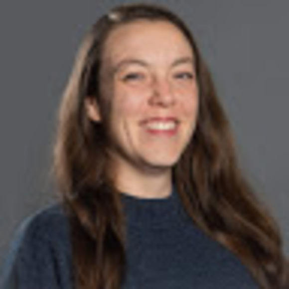 Meet your Posher, Carly - Picture 1 of 1